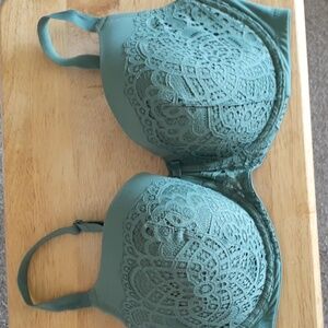 NWOT Size 42DDD Auden Underwire Bra M139